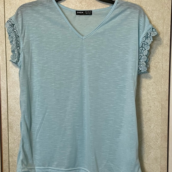 Top size Small - Picture 3 of 4